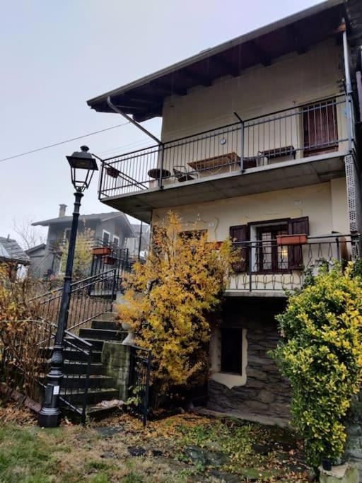 The Golden Eagle - Chalet A Champdepraz Villa Aosta Exterior foto